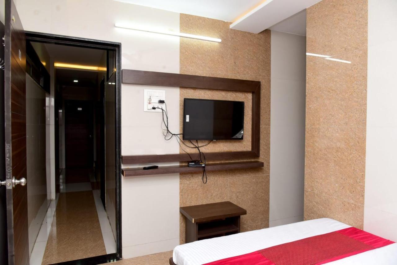 Nivant Lodge Sholapur Exterior foto