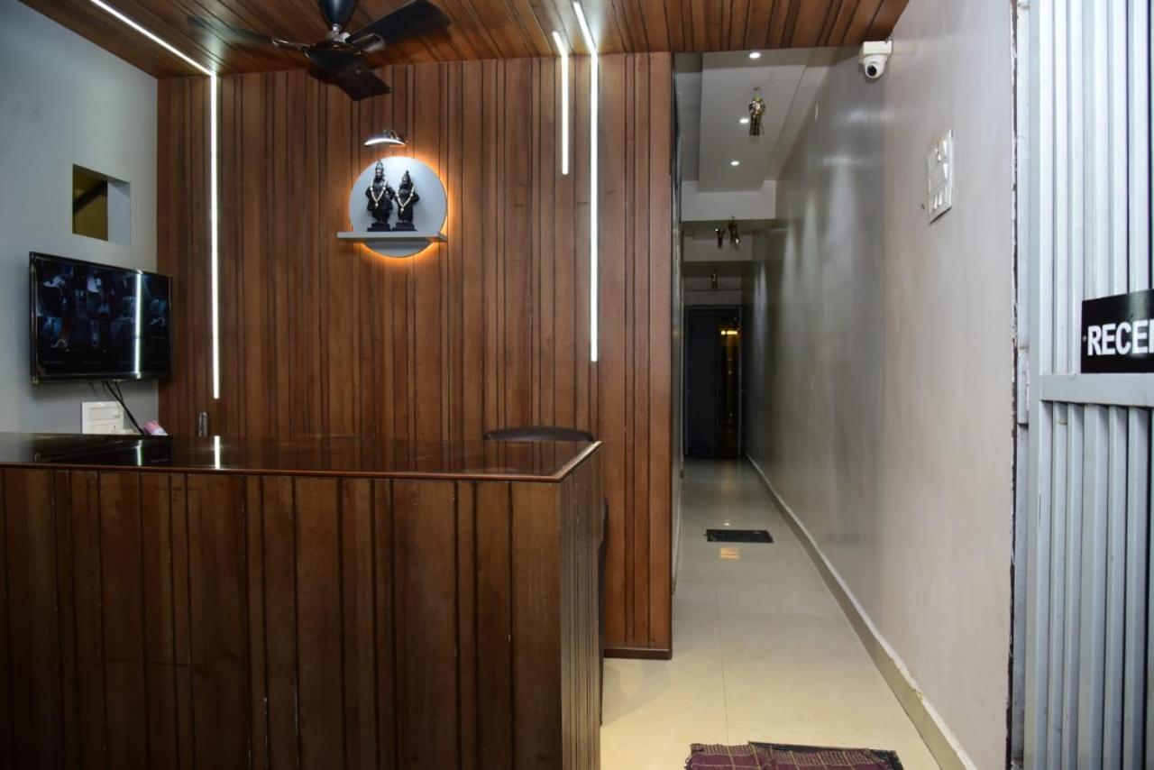 Nivant Lodge Sholapur Exterior foto