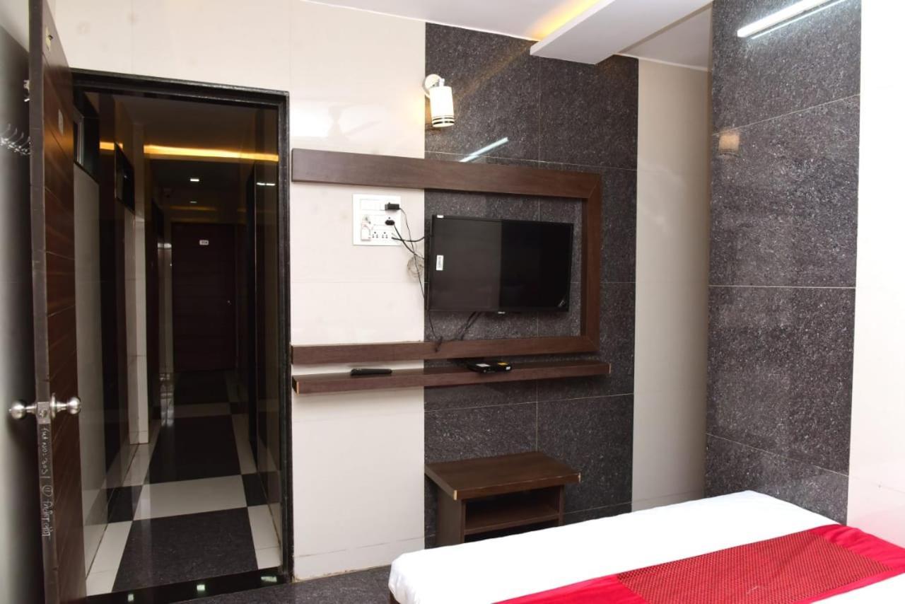 Nivant Lodge Sholapur Exterior foto